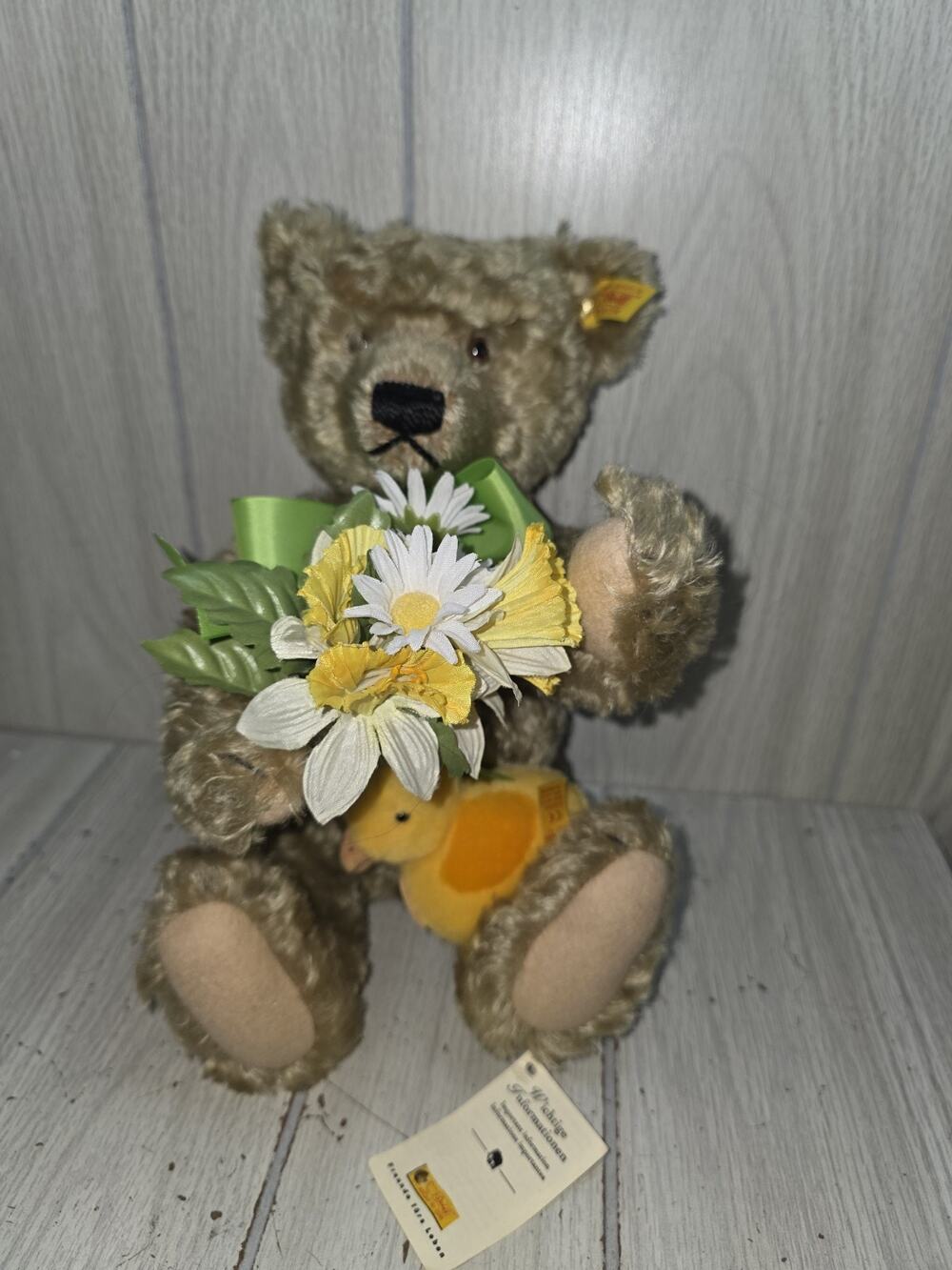 Vintage Steiff Daphne Spring Bear Danbury Mint Mohair Duck Flowers Germany W/Tag